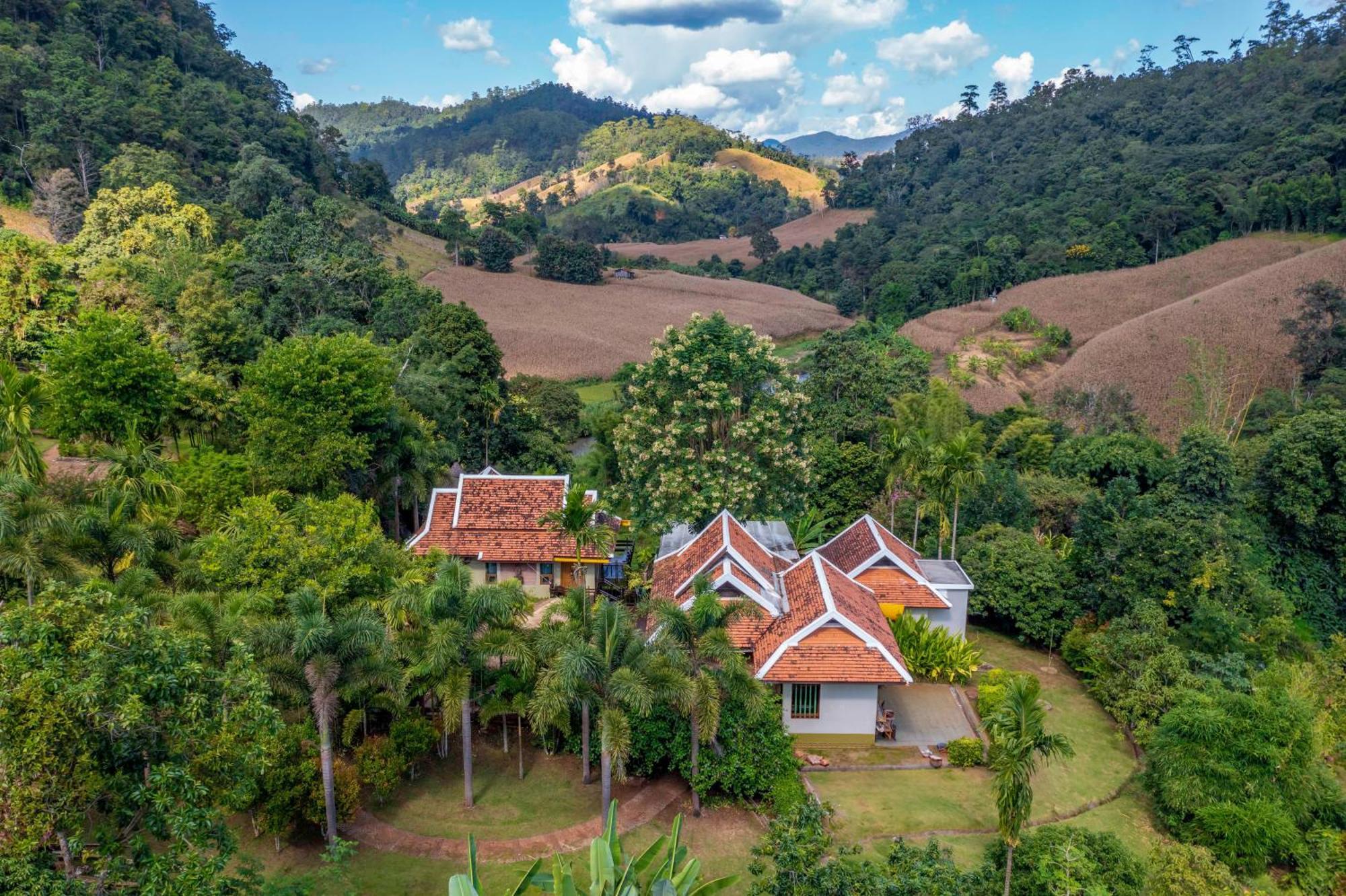 Kanlaya's Eyrie, Luxury Homestay Pang Mapha Extérieur photo