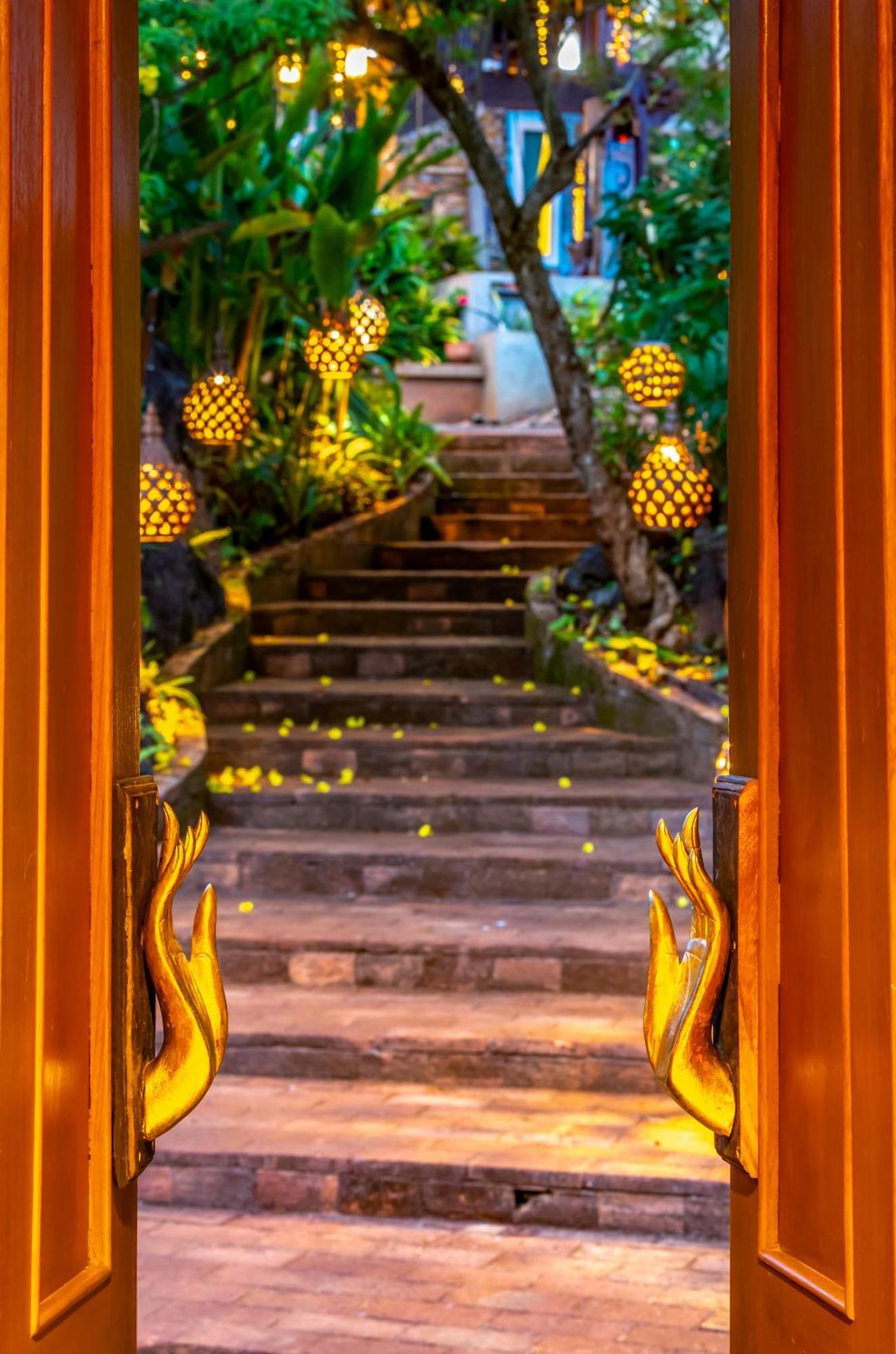 Kanlaya's Eyrie, Luxury Homestay Pang Mapha Extérieur photo